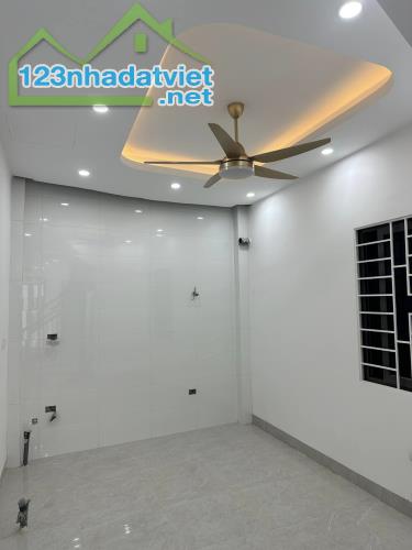 SIÊU PHẨM LÔ GÓC NHÀ PHỐ TRINH LƯƠNG 3 THOÁNG, Ô ĐỖ CỬA KINH DOANH NHỎ 40M2 GIÁ 5,5 TỶ - 2