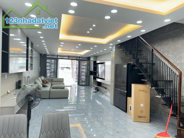 Gần chợ đầu mối Thủ Đức , Mặt Tiền KD Vip , TL43 , 263m2 , 2 tầng , hàng hiếm - 4