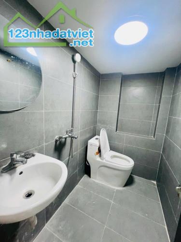 Nhỉnh 2 tỷ sở hữu tập thể Khương Đình - DT 25/50m2 - 2 Phòng ngủ - 4