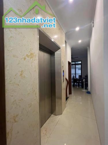 Bán nhà phố Hoàng Đạo Thành, ô tô tránh, nội thất xịn, 60m2, 5T, giá 13.5tỷ - 4