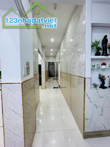 BÁN NHÀ HẺM XE TẢI Mã Lò, Bình Tân 4 tầng 104m2(8x13). Nhà đẹp ở ngay. Giá chỉ 9,55 tỷ. - 2