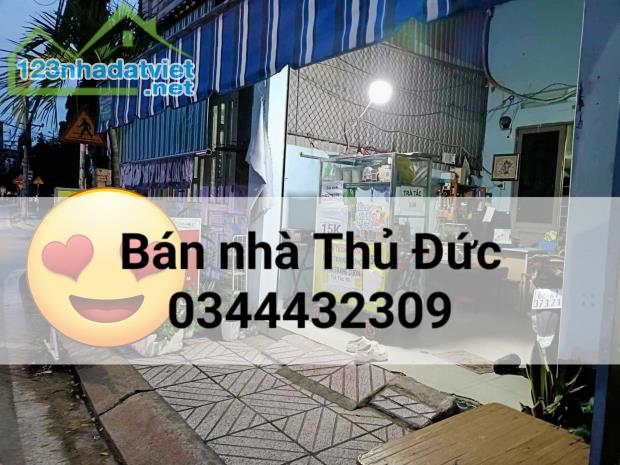 Bán nhà Thủ Đức, Mặt tiền đường, Xa lộ Hà Nội, Ngay Đại học Hutech, 176 m2, Ngang 12m - 1