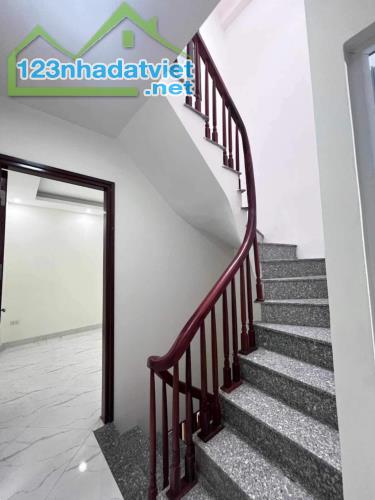 Bán Nhà Tổ 12 Mậu Lương 30m2 5 Tầng MT 3.3 4.99 Tỷ - 2