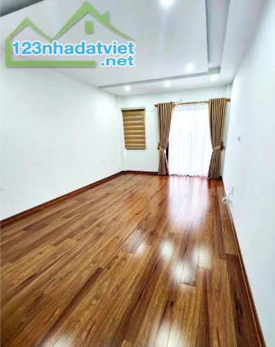 Bán Căn Phân Khúc Hiếm, 30m2, 5 Tầng Ngọc Thụy, LB, Ô Tô Cách Nhà 15m, Ngõ Thông - 5.49 Tỷ - 3