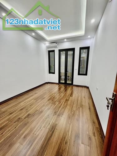 NHÀ ĐẸP PHỐ LÊ TRỌNG TẤN – THANH XUÂN – 42M2* 4T- NHỈNH 8 TỶ - 3