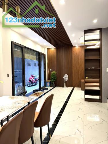 NHÀ HIẾM PHỐ VƯƠNG THỪA VŨ – THANH XUÂN – 48.6M2* 4T- NHỈNH 10 TỶ