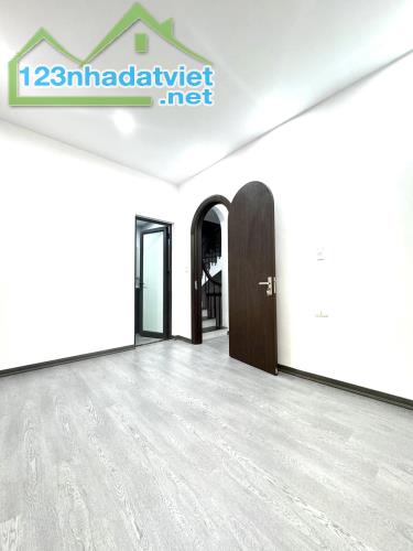 NHÀ HIẾM PHỐ VƯƠNG THỪA VŨ – THANH XUÂN – 48.6M2* 4T- NHỈNH 10 TỶ - 3