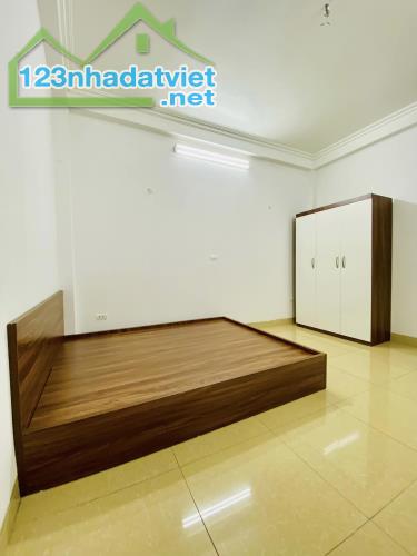 dịch vụ la khê-hà đông-50m2- 4 tầng- dân xây- giá đầu tư- cây quýt - 4