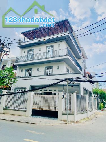 Bán Nhà Góc 2 Mặt Tiền Đường Thái Ly,Thảo Điền,Q2 DT:174m2(10mx17,5m)Trệt 2 Lầu Sân Thượng - 1