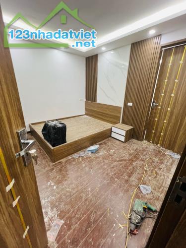 💥150m2 Lô góc Tầng 2 Vĩnh Hồ, khung cột bê tông, 3PN, 2WC, Ở ngay, hơn 4 tỷ💥