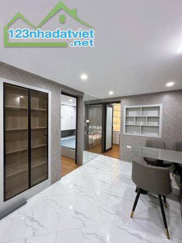 Bán nhà Tập thể Tầng 1 Thanh Xuân Nam, Q Thanh Xuân, Hà Nội. Dt 75m2, 3 ngủ và 2Wc, Ô tô - 3