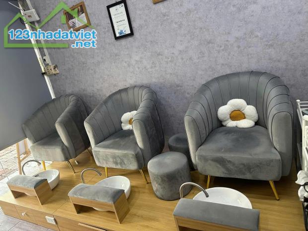 SANG NHƯỢNG TIỆM NAIL ĐƯỜNG NGUYỄN VĂN TRỖI, BÀ RỊA VŨNG TÀU - 3