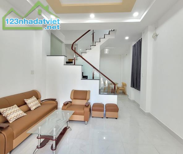 🏡 Chỉ 15 Tỷ  Nhà 2 tầng HXH Bình Trưng Đông TP Thủ Đức 250m2, 2Tầng - 5