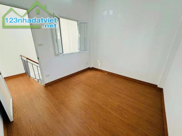 Bán nhà ở đầu phố đội cấn 37m2 - trung tâm ba đình. - 2