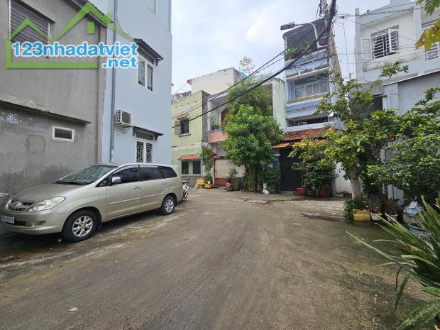 Hiếm ngang khủng 6*19 HXH quay đầu trước nhà Hoàng Hoa Thám - 2 tầng - 5pn - 2