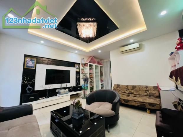 Bán nhà riêng  5*20 Phạm Hùng 4pn 4 tầng Bình Hưng Bình Chánh giá chỉ 12.3 tỷ - 3