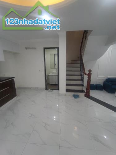 BÁN NHÀ THỊNH QUANG, NHÀ ĐẸP, Ở NGAY, GẦN ÔTÔ, AN SINH ĐỈNH. 47M, 4TẦNG, 8.2TỶ. LH 0984823 - 2