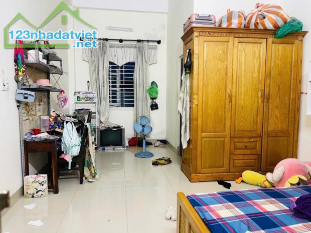 ♣ Nhà kiệt Ô tô, gần MT Nguyễn Thị Minh Khai, 115m2, ngang 4.9, nhỉnh 6 tỷ - 1