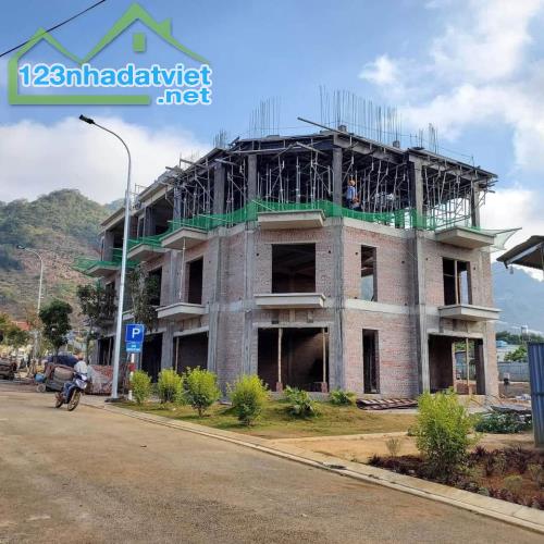 Bán ShopHouse siêu víp từ 105m2, tiểu khu 14 Thị Trấn Mộc Châu, Sơn La - 2