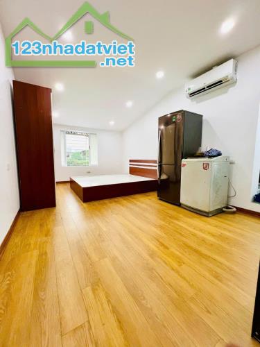 BÁN NHÀ TẬP THỂ QUỲNH MAI, 75M2, 4 NGỦ, 3 THOÁNG, HƠN 2 TỶ.