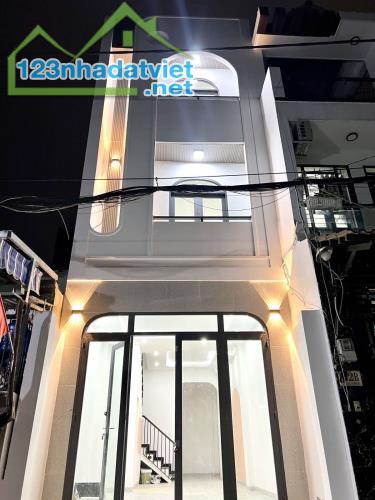 NHÀ BÁN BÌNH TÂN - GIÁP TÂN PHÚ - MTNB ĐƯỜNG 2A - 49m2 - 4 TẦNG - ĐƯỜNG 8m - SHR - GIÁ 5,7