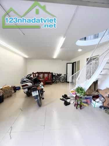 Bán nhà Ngọc Lâm, sát phố, thang máy, ôtô đỗ cửa - 46.2m², 6 tầng, 5.5m - Chào 10 tỷ 1. - 5