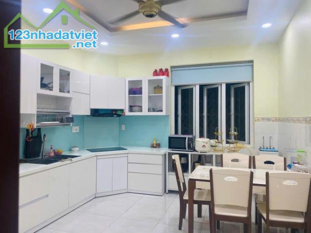 🏣 MẶT TIỀN NGUYỄN HỒNG ĐÀO, TÂN BÌNH - 72M2 - 5 TẦNG - 18.5 TỶ TL💥