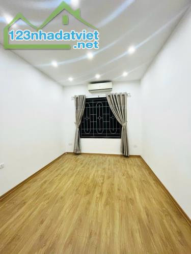 HÀO NAM - DT 32M2 X4T - MT3,5M - 5,9 TỶ - SH QUAY ĐẦU - 4