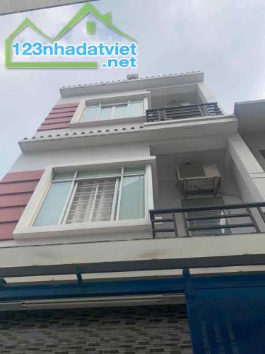 Bán nhà ngộp 4 tầng, S.Thượng,70m2, Tân Thuận Đông, 4PN- Sổ Hồng Riêng