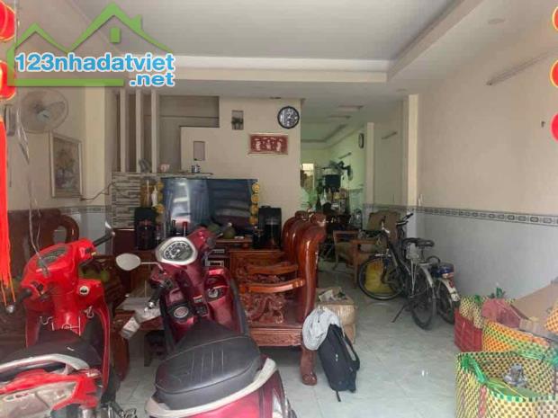 Bán nhà ngộp 4 tầng, S.Thượng,70m2, Tân Thuận Đông, 4PN- Sổ Hồng Riêng - 1