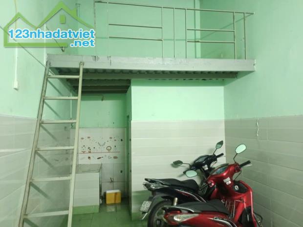 117M2 - HIỆP PHÚ - NGANG 6.1M BỀ THẾ - HẺM XE TẢI NÉ NHAU - NHỈNH 8 TỶ - 2