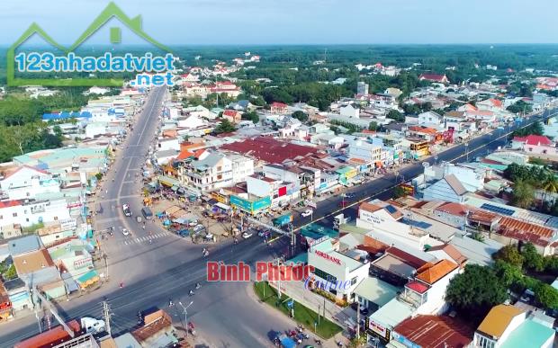 CẦN TIỀN XÂY NHÀ TÔI BÁN (200M2) ĐẤT THỔ CƯ NGAY TRUNG TÂM THỊ XÃ BÌNH LONG GIÁ- 190 TR - 3