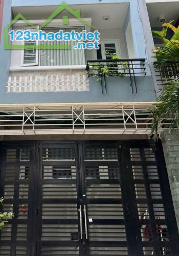 Bán nhà Huỳnh Tấn Phát - Quận 7 - 56m2 - nhỉnh 5 tỷ TL. - 2