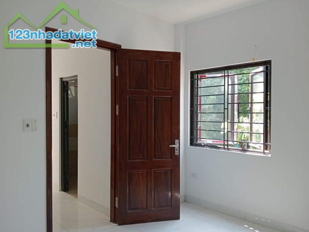 NHÀ CẦU BƯƠU. ÔTÔ TRÁNH. 40M. 5TẦNG. MT 4.2M. 7.5 TỶ. ĐANG CẦN BÁN. THANH TRÌ. - 1