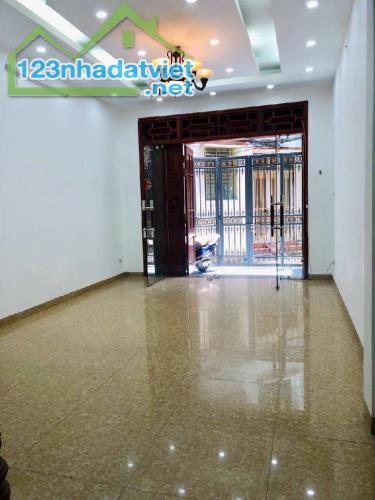 Bán nhà riêng Nguyễn Xiển, 60m2 x 4 tầng, giá 10,8 tỷ, NHÀ ĐẸP, NGÕ THÔNG THOÁNG, 20M ra - 1