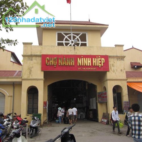 9.3 tỷ cho thuê 550 triệu 1 năm tại Ninh Hiệp 180m2x3T, siêu lợi nhuận 0976285499 - 1