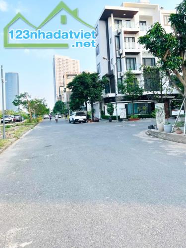 Bán lô đất siêu đẹp vuông vắn 200m2 ngay sau Quận Ủy Sở Dầu, Hồng Bàng, Hải Phòng. 67tr/m2