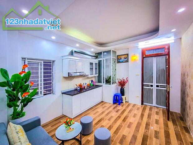 Chỉ hơn 4 tỷ, nhà quận Hoàng Mai 31m2, 4T đầy đủ công năng mấy bước chân ra mặt phố, có sổ - 4