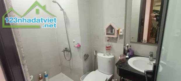 Chính chủ bán CHCC Thành Phố giao lưu, Phạm Văn Đồng, 2 PN, 2WC, nhỉnh 4 tỷ - 4