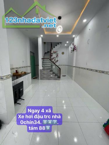 NHÀ 42M2 - 3 TẦNG - NGAY 4 XÃ - NHỈNH 3 TỶ - XE HƠI ĐẬU TRC CỬA - KHU AN NINH