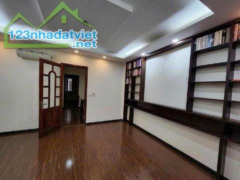 Phố Ao Sen 60m2, 4 tầng, nhỉnh 11 tỷ. Ở Ngay - PHÂN LÔ - Ô TÔ VÀO NHÀ - KINH DOANH - DÂN - 1