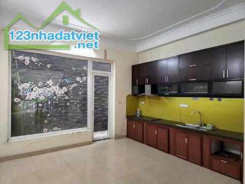 Phố Ao Sen 60m2, 4 tầng, nhỉnh 11 tỷ. Ở Ngay - PHÂN LÔ - Ô TÔ VÀO NHÀ - KINH DOANH - DÂN - 3