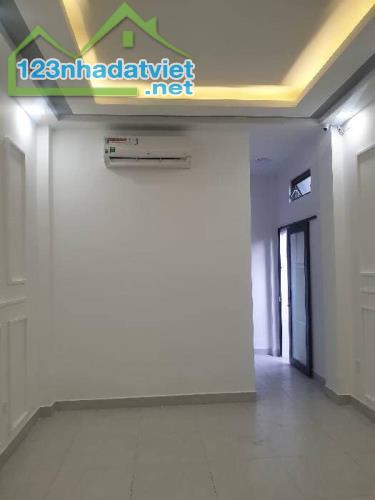 NHÀ MẶT TIỀN LÊ THỊ CHỢ QUẬN 7 - 136m2 ( 2 CĂN) - 4 TÀNG - 16TY9 - 1