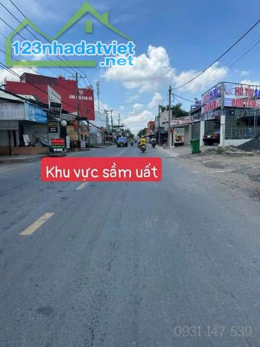 CÒN 3 LÔ ĐẤT MẶT TIỀN VỊ TRÍ CỰC ĐẸP NGAY CHỢ BÌNH CHÁNH GIÁ 700TR , NHANH MỚI KỊP KHÁCH Ơ - 1