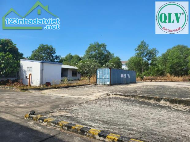 Bán nhà xưởng khuôn viên 30.000m2, xưởng: 3.000m2 tại KCN Long Đức, Trà Vinh