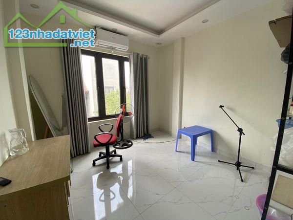 Bán nhà ô tô đỗ cửa, giá 4 tỷ hơn, 40m2 nở hậu thoáng trước sau, giáp KĐT Đô Nghĩa - 3