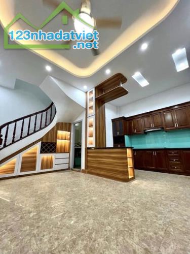 XUÂN ĐỈNH- NGAY CÔNG VIÊN HOÀ BÌNH- Ô TÔ VÀO - 32M2 - 7TỶ XÍU - 1