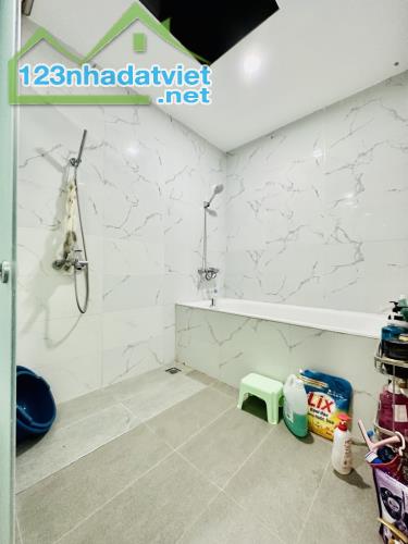 Siêu phẩm phân lô ô tô tránh khu F361 An Dương, Tây Hồ, 70m2, hơn 3 tỷ đồng.