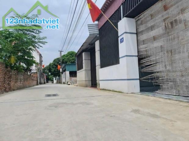 Bán đất Lập Trí, Minh Trí, Sóc Sơn, Hà Nội. Dt 100m2, Mt 5m, giá chỉ hơn 10 triệu