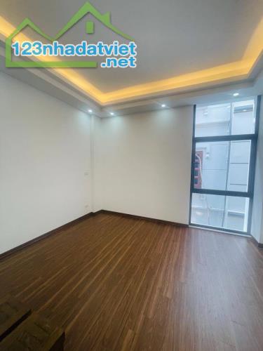 HÀNG HIẾM ĐỊNH CÔNG THƯỢNG GIÁ 7.65m2, 43M2 x 5 TẦNG x MT 4.5M - NHÀ ĐẸP FULL NỘI THẤT - - 1